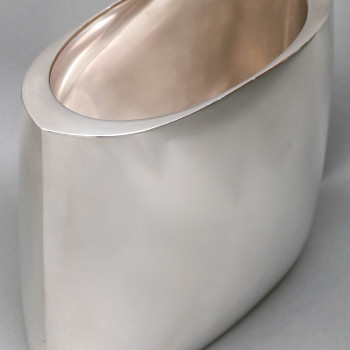 DE VECCHI – Vase/Rafraichissoir en argent massif design Italien 1970