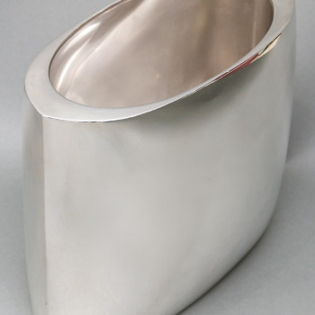 DE VECCHI – Vase/Rafraichissoir en argent massif design Italien 1970