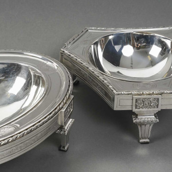 BOIN TABURET – THREE-PART TABLE CENTERPIECE SOLID SILVER LATE 19TH CENTURY