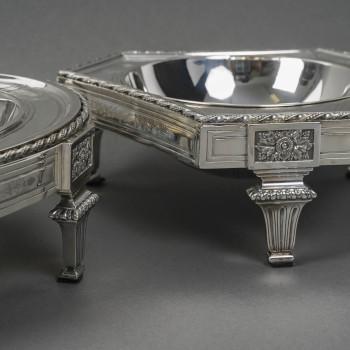 BOIN TABURET – THREE-PART TABLE CENTERPIECE SOLID SILVER LATE 19TH CENTURY