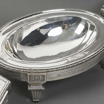 BOIN TABURET – THREE-PART TABLE CENTERPIECE SOLID SILVER LATE 19TH CENTURY