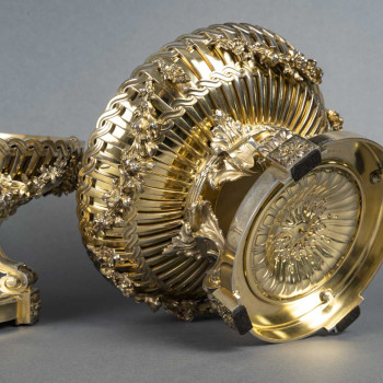 Bointaburet – Pair of silver-gilt cups - 19th century