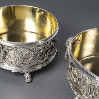 FROMENT-MEURICE Important solid silver centerpiece in three parts. 19th