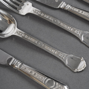 Solid silver cutlery set 187 pieces “Versailles” model by TETARD Frères.