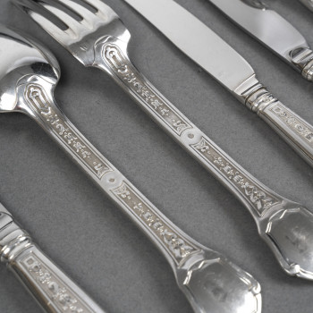 Solid silver cutlery set 187 pieces “Versailles” model by TETARD Frères.