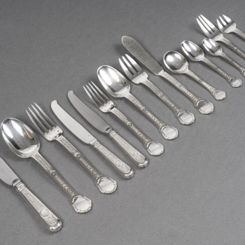 Solid silver cutlery set 187 pieces “Versailles” model by TETARD Frères.