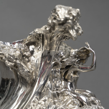 Silver centerpiece “The Wave” by AUGER successor of FROMENT MEURICE XXe