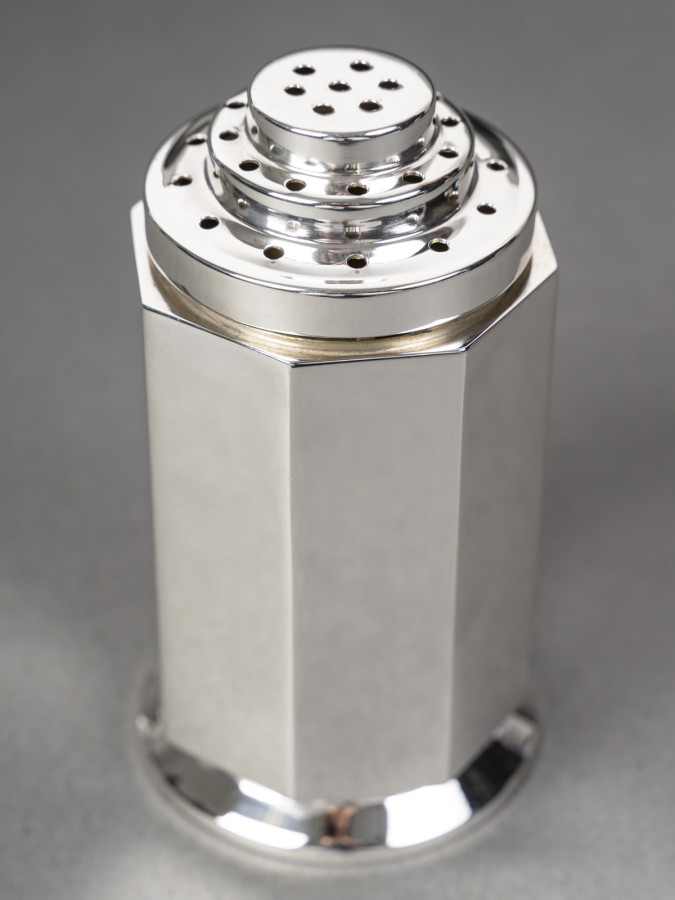 OLIER & CARON..Sterling Silver Shaker ARTDECO Period 1930