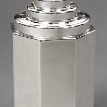 OLIER & CARON..Saupoudroir en Argent massif Epoque ARTDECO 1930